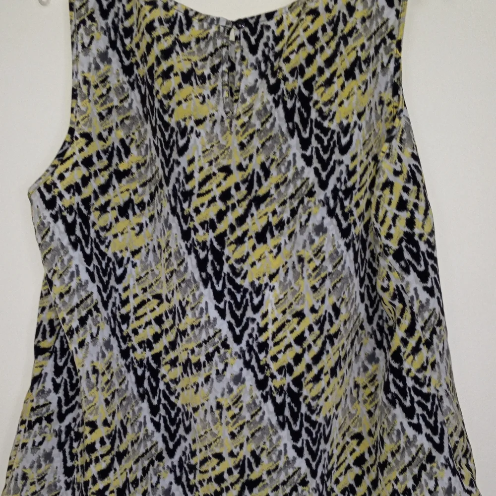 CJ Banks sleeveless animal print Sleeveless Top Size 1X